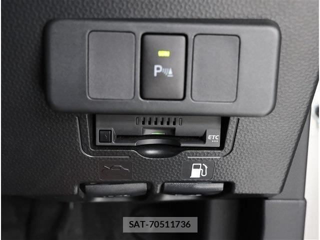 Toyota ROOMY 2023-10 8009403-9
