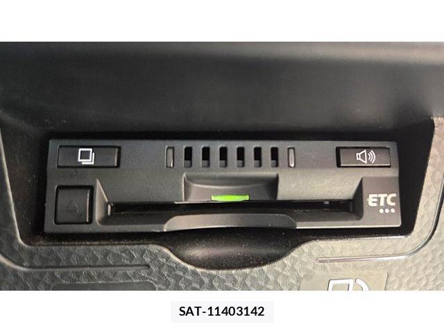 Toyota ROOMY 2021-06 8010376-13