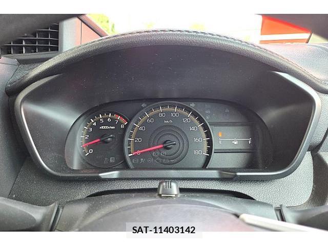Toyota ROOMY 2021-06 8010376-9