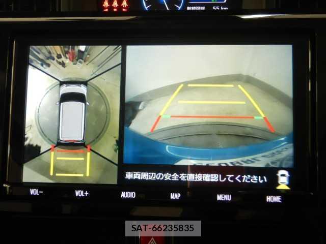 Toyota ROOMY 2021-03 8011028-3