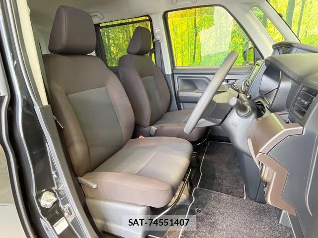 Toyota ROOMY 2023-11 8011099-7