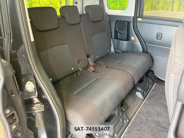 Toyota ROOMY 2023-11 8011099-8