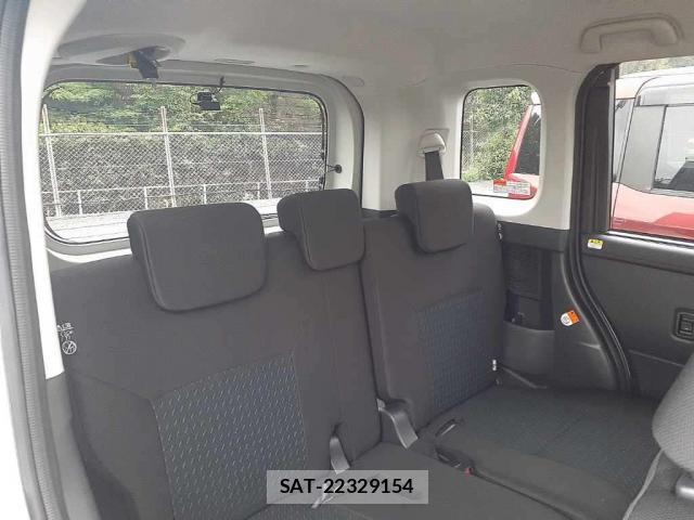 Toyota ROOMY 2021-07 8011562-4