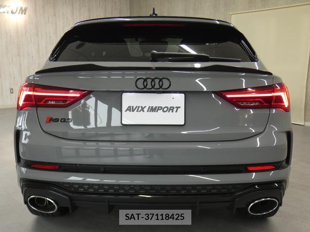 Audi RS Q3 2021-07 8011983-3