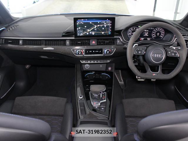 Audi RS4 2021-01 8006523-1