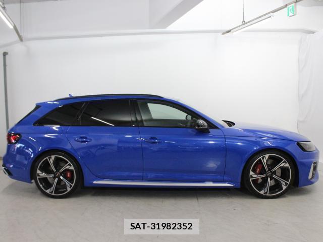 Audi RS4 2021-01 8006523-10