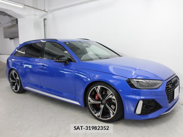 Audi RS4 2021-01 8006523-12