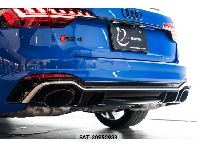 Audi RS4 2021-02 8010170-17