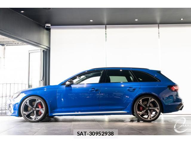 Audi RS4 2021-02 8010170-6
