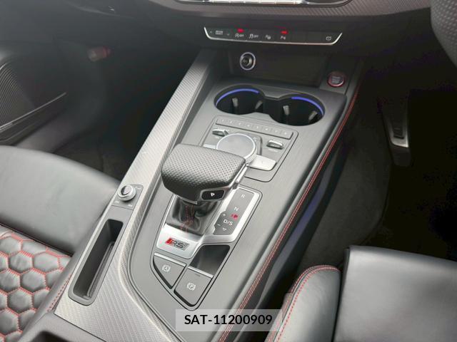 Audi RS4 2019-03 8011880-17