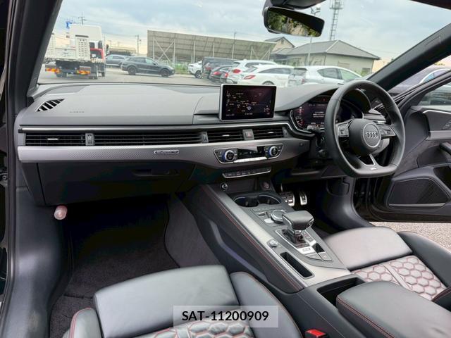 Audi RS4 2019-03 8011880-8