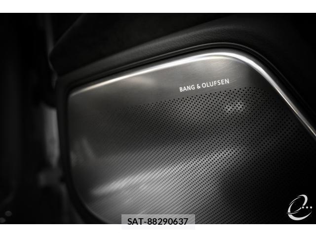 Audi RS6 2015-10 8010176-8