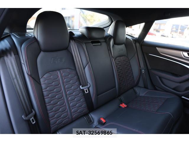 Audi RS7 2021-03 8011429-16