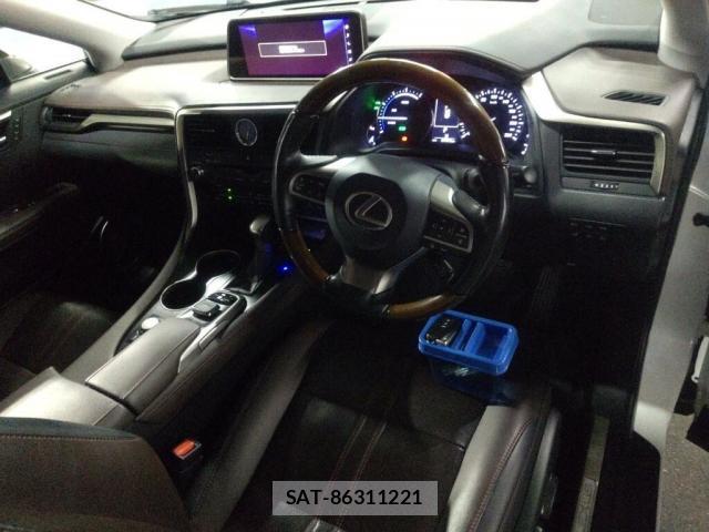 Lexus RX 2018-05 8003716-2