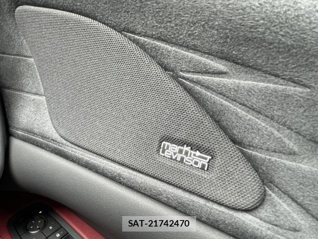 Lexus RX 2023-07 8008677-6