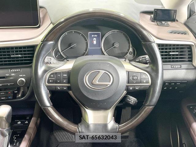 Lexus RX 2017-02 8010443-10