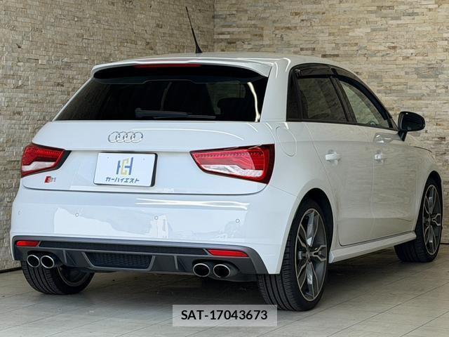 Audi S1 2015-07 8011481-2