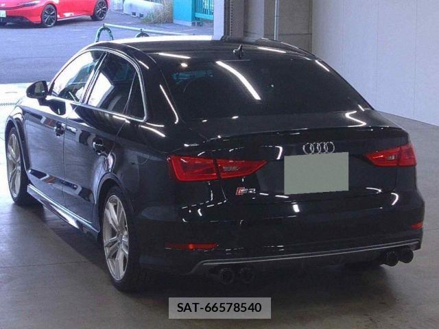 Audi S3 2015-09 8009106-1