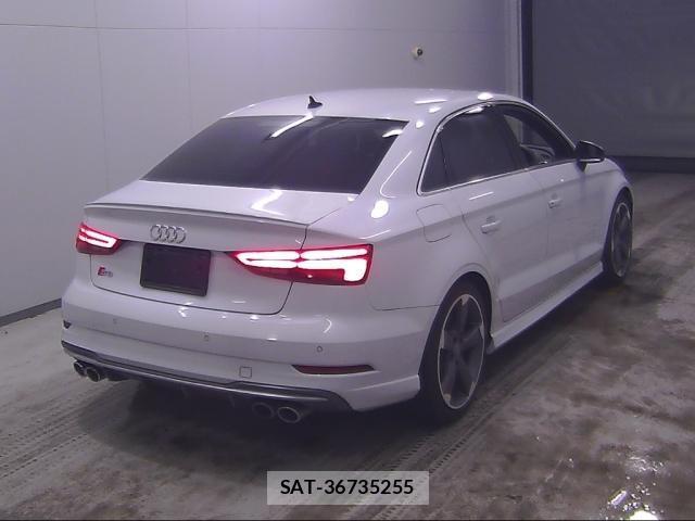 Audi S3 2019-08 8009157-5