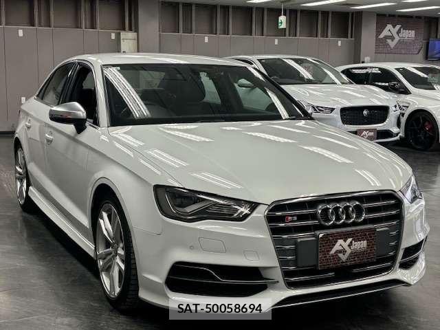 Audi S3 2017-06 8012630-15