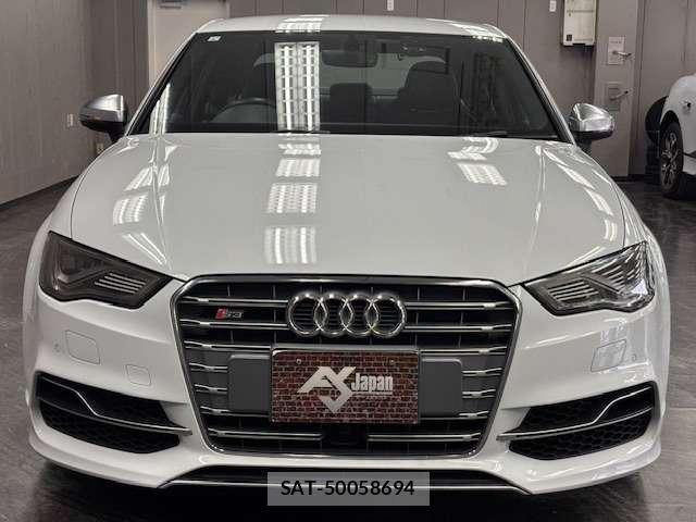 Audi S3 2017-06 8012630-6