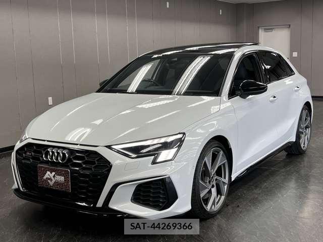 Audi S3 2021-05 8012625-18