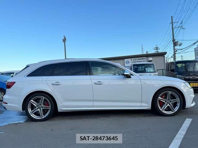 Audi S4 2017-06 8010378-13