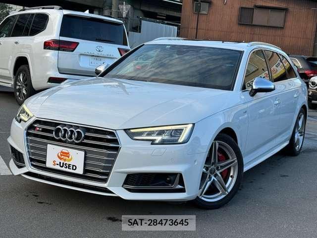 Audi S4 2017-06 8010378-16