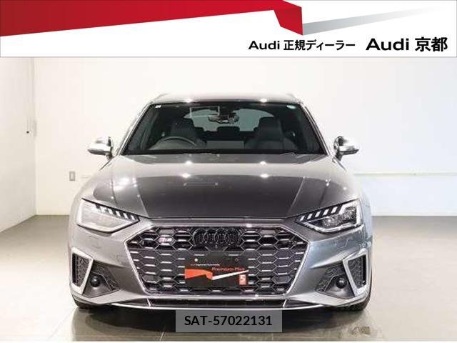 Audi S4 2023-10 8010579-0