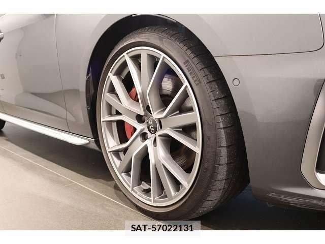 Audi S4 2023-10 8010579-12