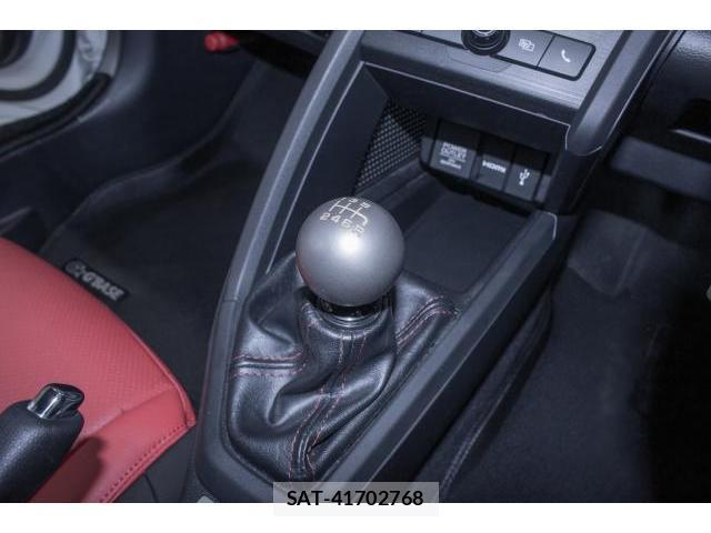 Honda S660 2016-10 8010465-15