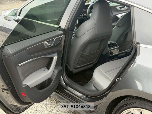 Audi S7 2020-10 8011502-15