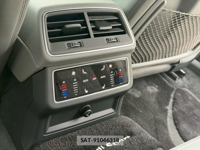 Audi S7 2020-10 8011502-17