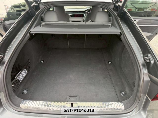Audi S7 2020-10 8011502-18