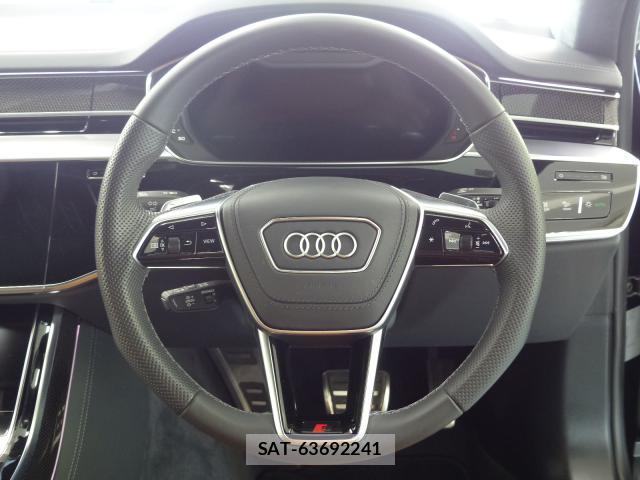 Audi S8 2023-07 8007386-11