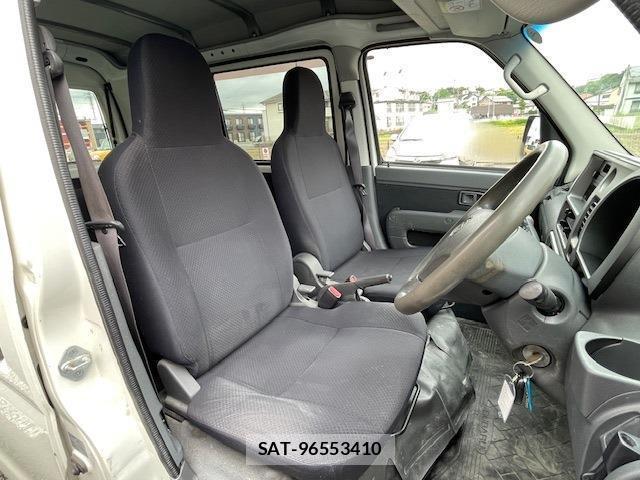 Subaru SAMBAR 2017-07 8009180-2