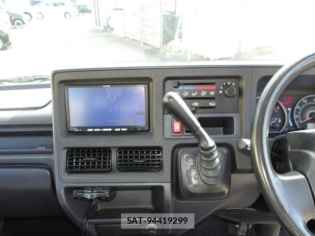 Subaru SAMBAR 2012-03 8007636-13