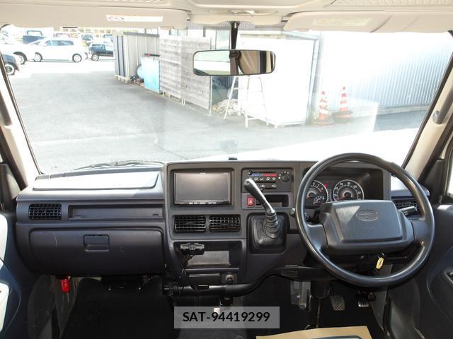Subaru SAMBAR 2012-03 8007636-2