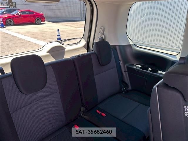 Nissan SERENA 2022-07 8003523-14
