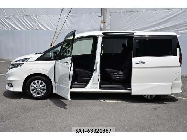 Nissan SERENA 2017-01 8004116-3
