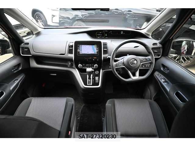 Nissan SERENA 2017-02 8004117-1