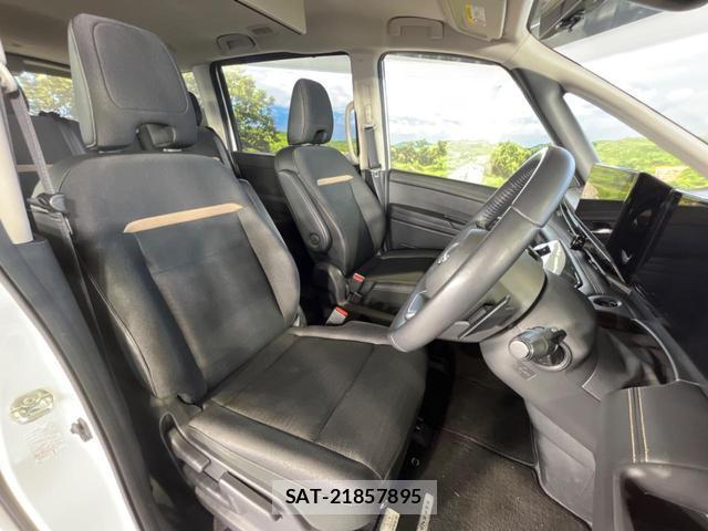 Nissan SERENA 2023-02 8004729-8