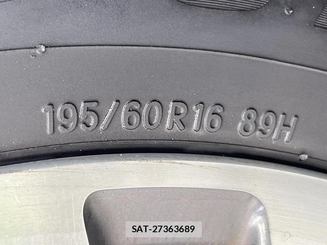 Nissan SERENA 2014-02 8005135-16