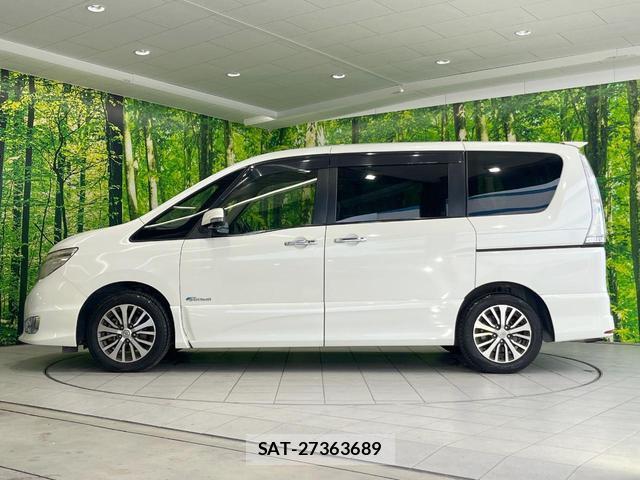Nissan SERENA 2014-02 8005135-2