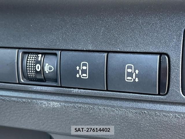 Nissan SERENA 2024-03 8005288-5
