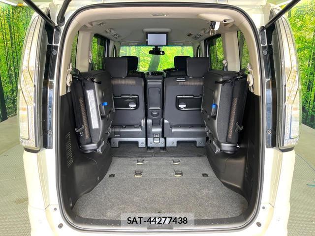 Nissan SERENA 2015-10 8008661-10