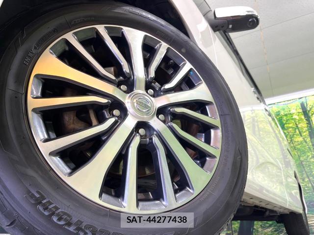 Nissan SERENA 2015-10 8008661-13