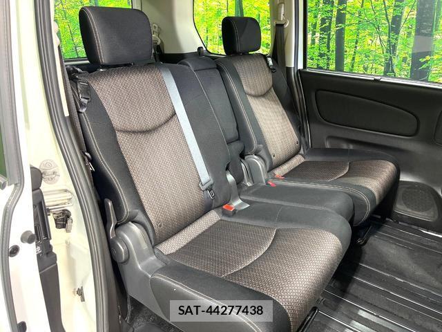 Nissan SERENA 2015-10 8008661-8