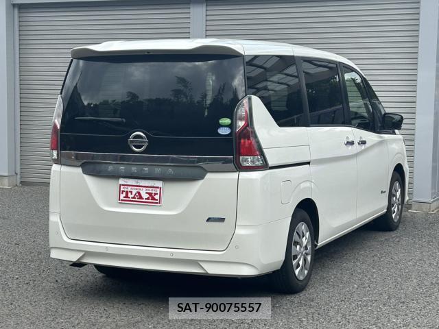 Nissan SERENA 2018-04 8008949-1