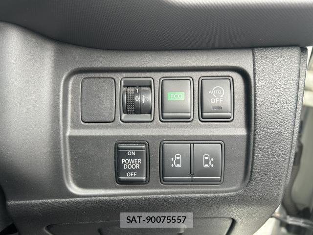 Nissan SERENA 2018-04 8008949-11